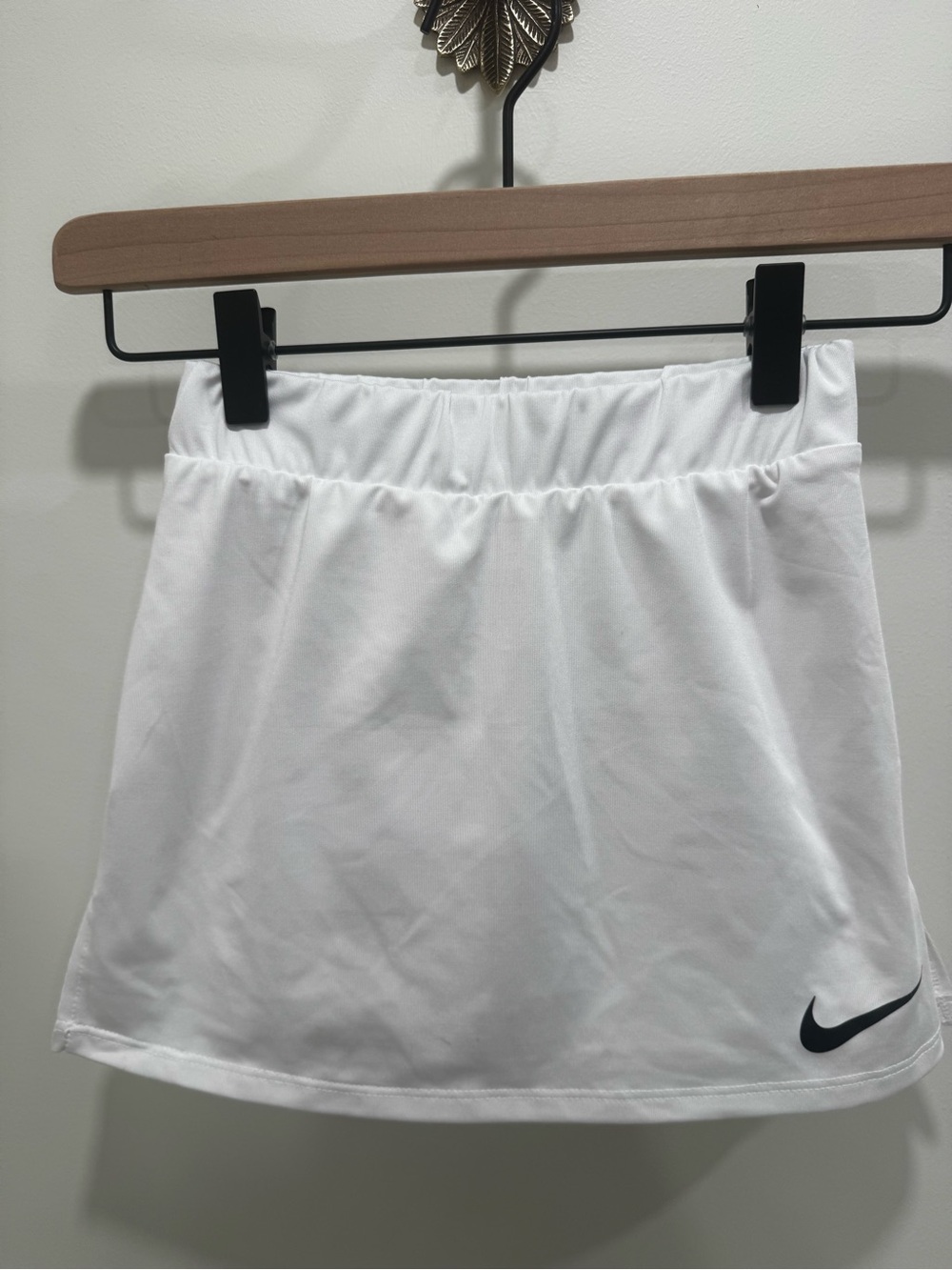 Nike White Circle Skater Tennis Skirt with Black Swoosh